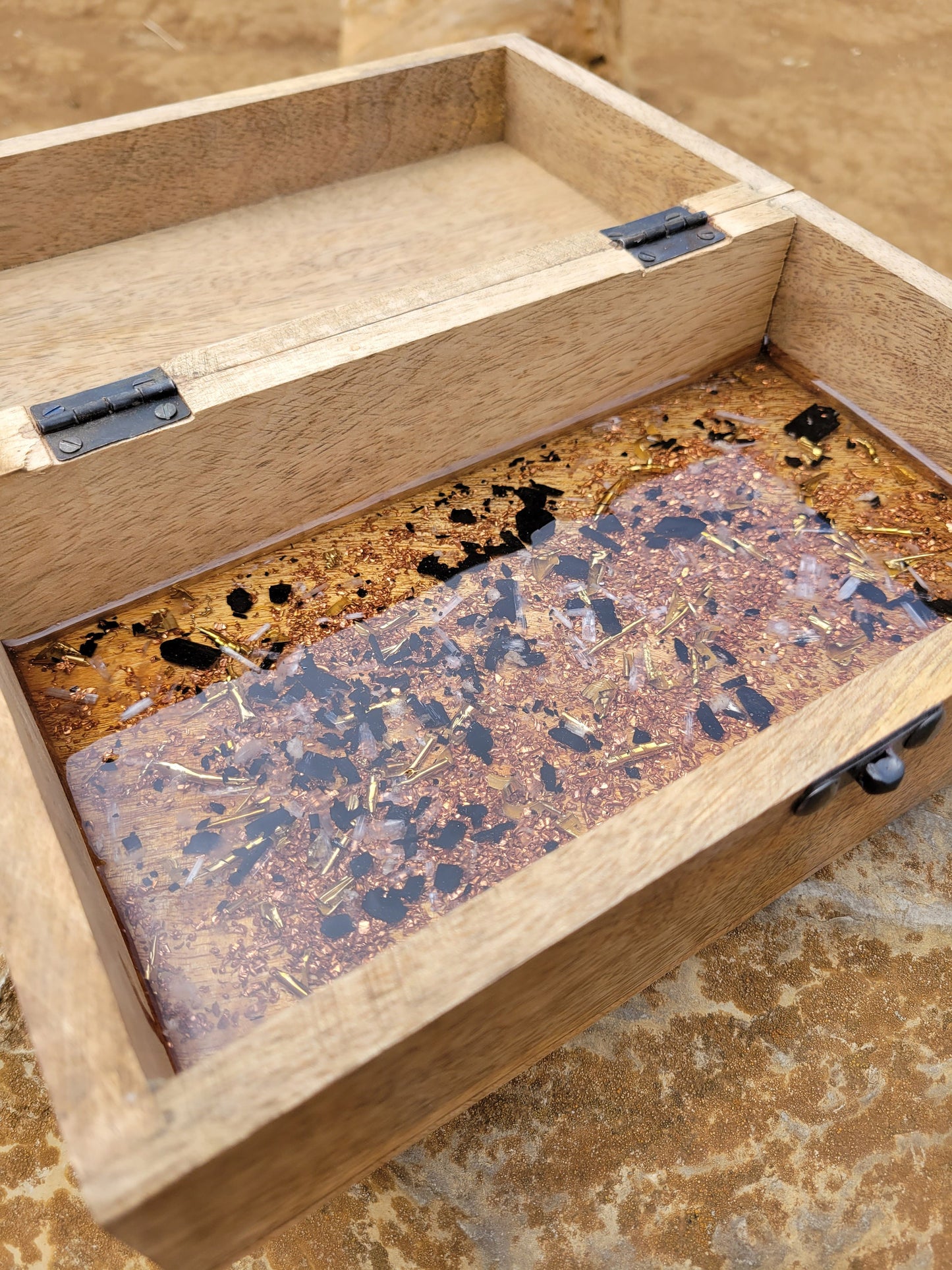Compass Rose Orgonite charging box