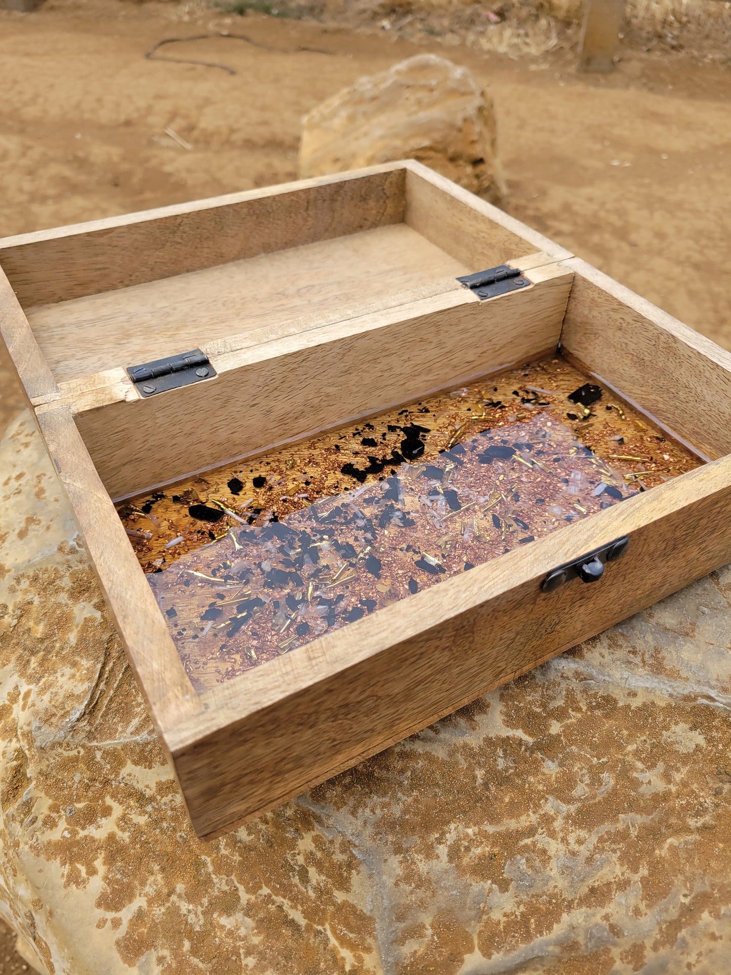 Compass Rose Orgonite charging box